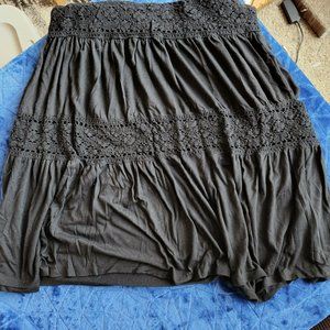 Liz Lange Maternity long black lacy skirt